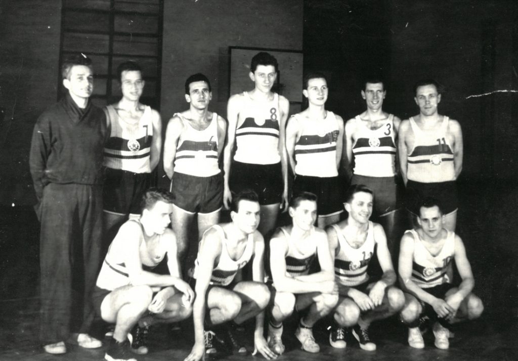 „Sisi“ v roli trenéra, 1955 druhé místo v lize Spartak ZJŠ Brno.